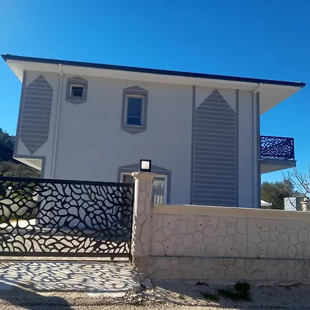 Egeden Hotel *
